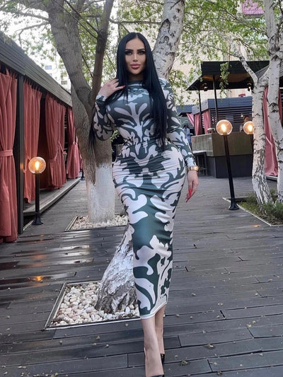Damen figurbetontes Maxikleid mit tiefem Rückenausschnitt und einzigartigem Camouflage-Design Heidi-Mode