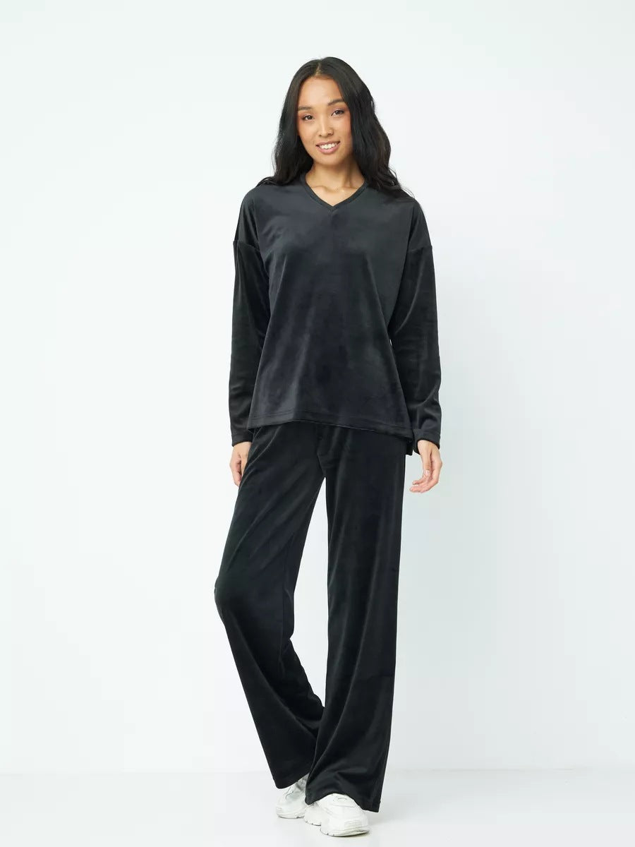 Damen Kuscheliges Lounge-Set mit V-Ausschnitt und weitem Bein Heidi-Mode