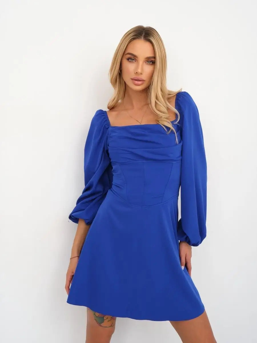 Damen elegantes Kleid mit hochwertigen Raffungen und puffärmeligen Details Heidi-Mode