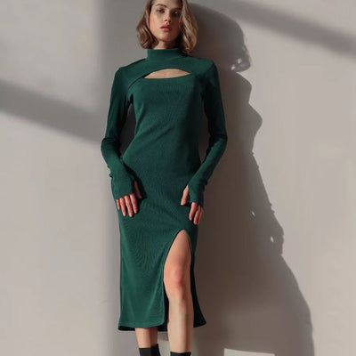 Damen figurbetontes Strickkleid mit raffiniertem Cut-Out und hohem Schlitz Heidi-Mode