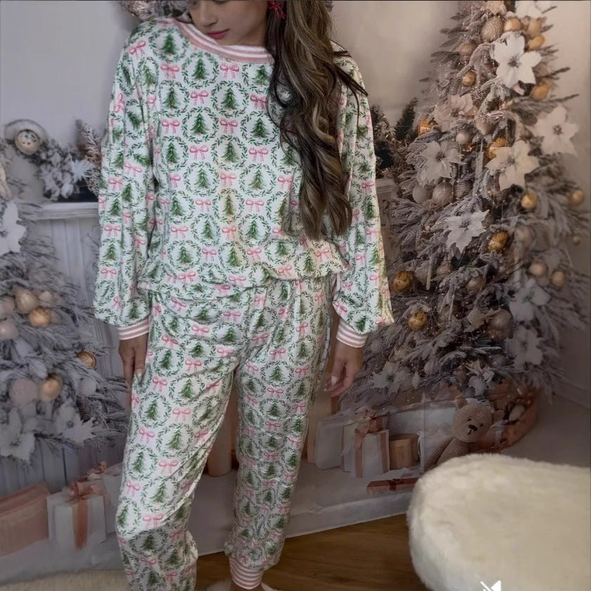 Damen Schlafanzug im festlichen Design von Heidi-Mode