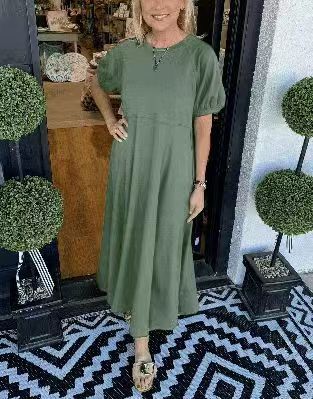 Damen Maxikleid mit schwingendem Schnitt und eleganten Puffärmeln Heidi-Mode