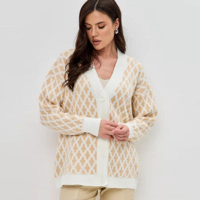 Damen Strickjacke mit modernem grafischen Muster und entspannter Passform Heidi-Mode