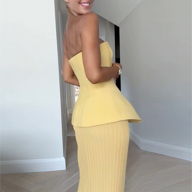 Nicola – Zweiteiliges Set mit Tube-Top und Hochtaillierter Faltenrock