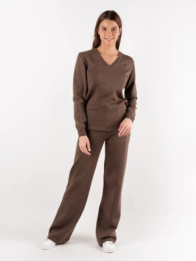 Damen Strickpullover mit tiefem V-Ausschnitt und bequemen Hosen Heidi-Mode