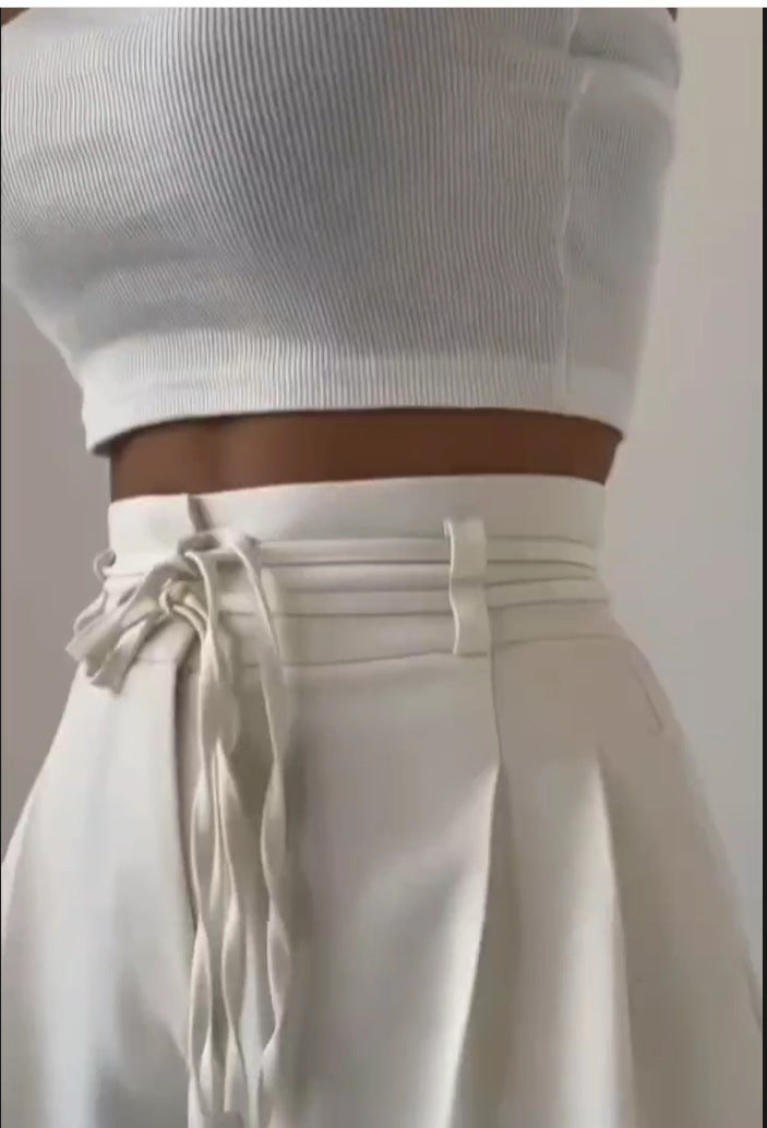 Damen weite und elegante Hose mit flexiblem Bund und seitlichen Falten Heidi-Mode