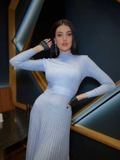 Damen elegantes Strickkleid mit feiner Rippstruktur und asymmetrischem Saum Heidi-Mode