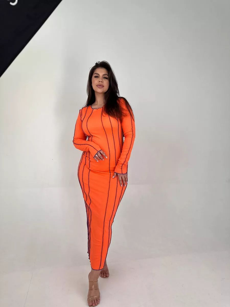 Damen figurbetontes Midikleid mit modernen Streifen und langen Ärmeln Heidi-Mode