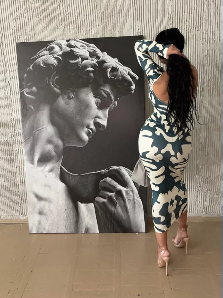 Damen figurbetontes Maxikleid mit tiefem Rückenausschnitt und einzigartigem Camouflage-Design Heidi-Mode