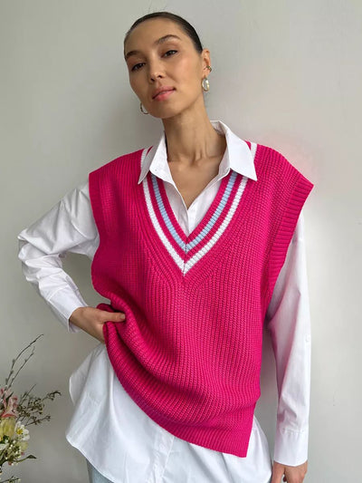 Damen Strickweste mit V-Ausschnitt und sportlichen Akzenten Heidi-Mode