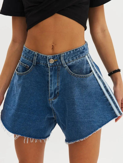 Damen lässige Denim-Shorts mit seitlichen Kontraststreifen und fransigen Saum Heidi-Mode