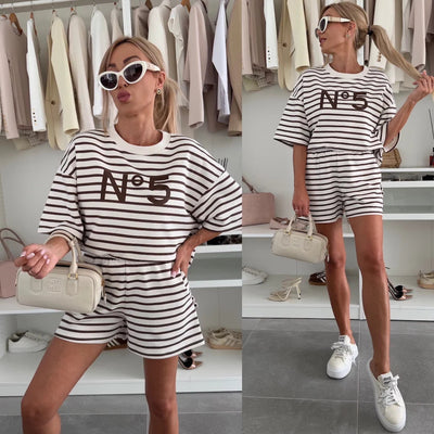 Dionne - Elegantes Sommer Setzen