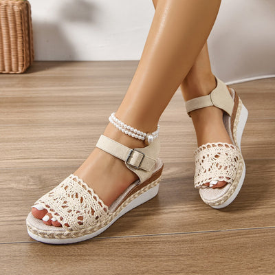 Grace – Bequeme Keilabsatz-Sandalen mit Schnalle in Beige