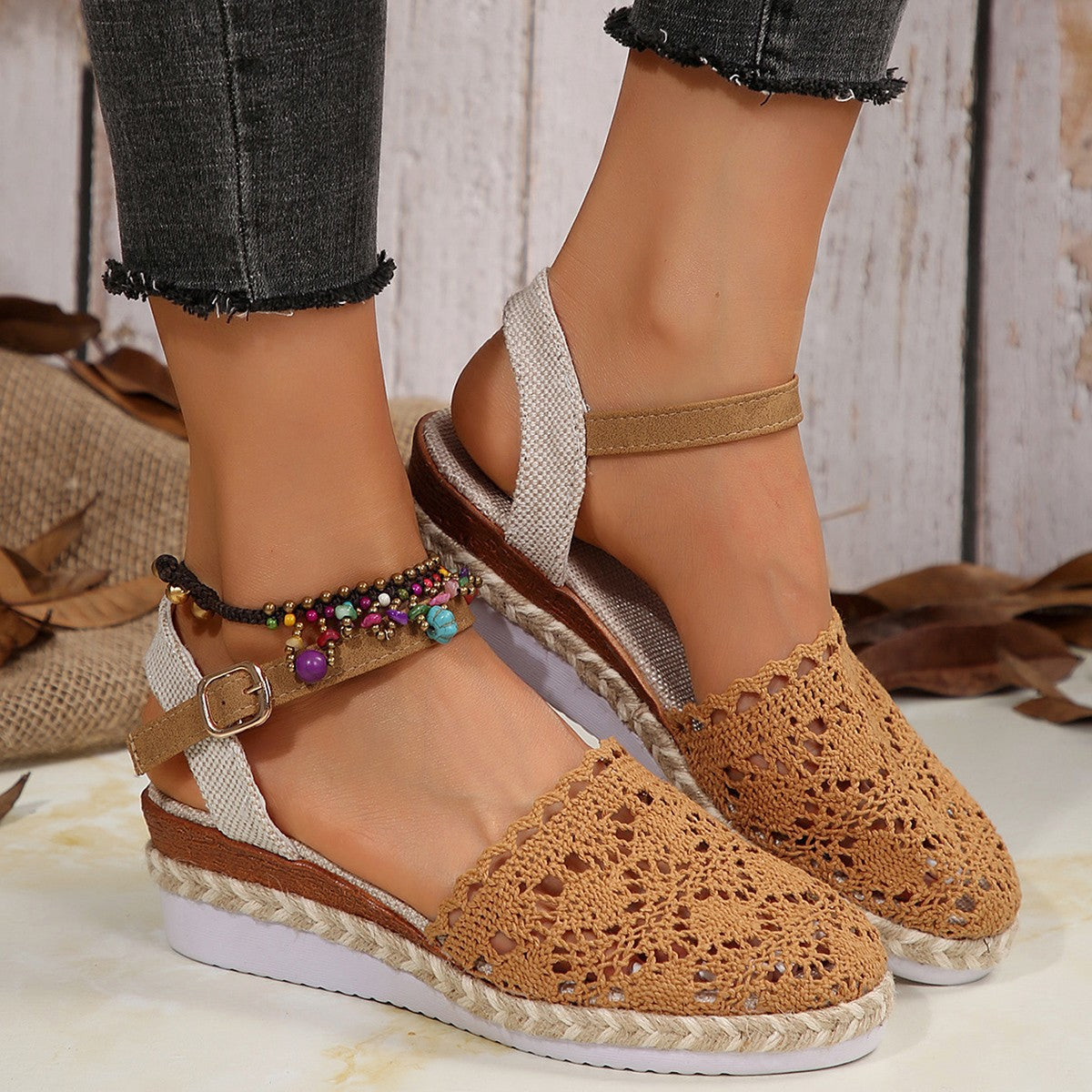 Damen elegante Espadrilles mit handgefertigtem Häkel-Design und verstellbarem Knöchelriemen Heidi-Mode