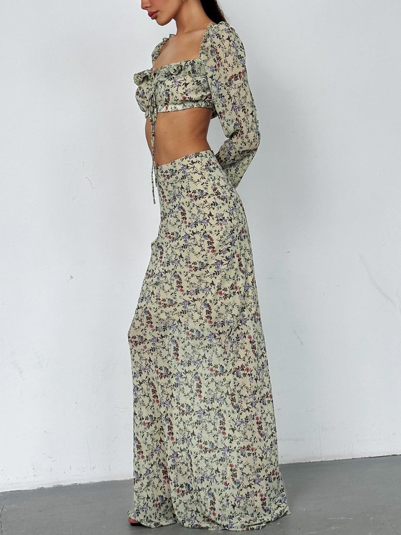 Damen feminines Blumenmuster-Kleid im Set mit langem Rock und Rüschendetails Heidi-Mode