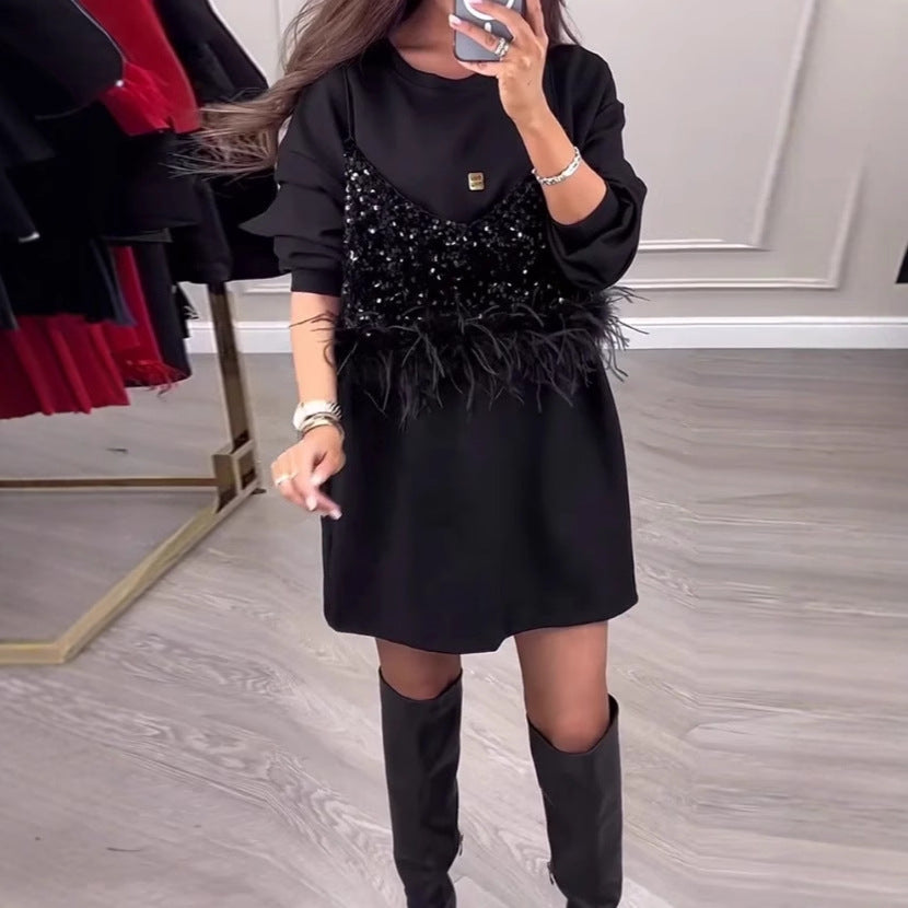 Damen modisches Sweatkleid mit Paillettenoberteil und Federn Heidi-Mode