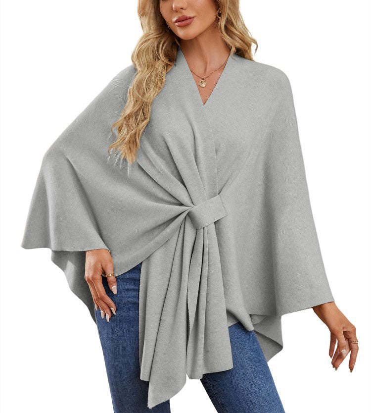 Damen eleganter Strickponcho mit raffinierten Drapierungen und Taillengürtel Heidi-Mode