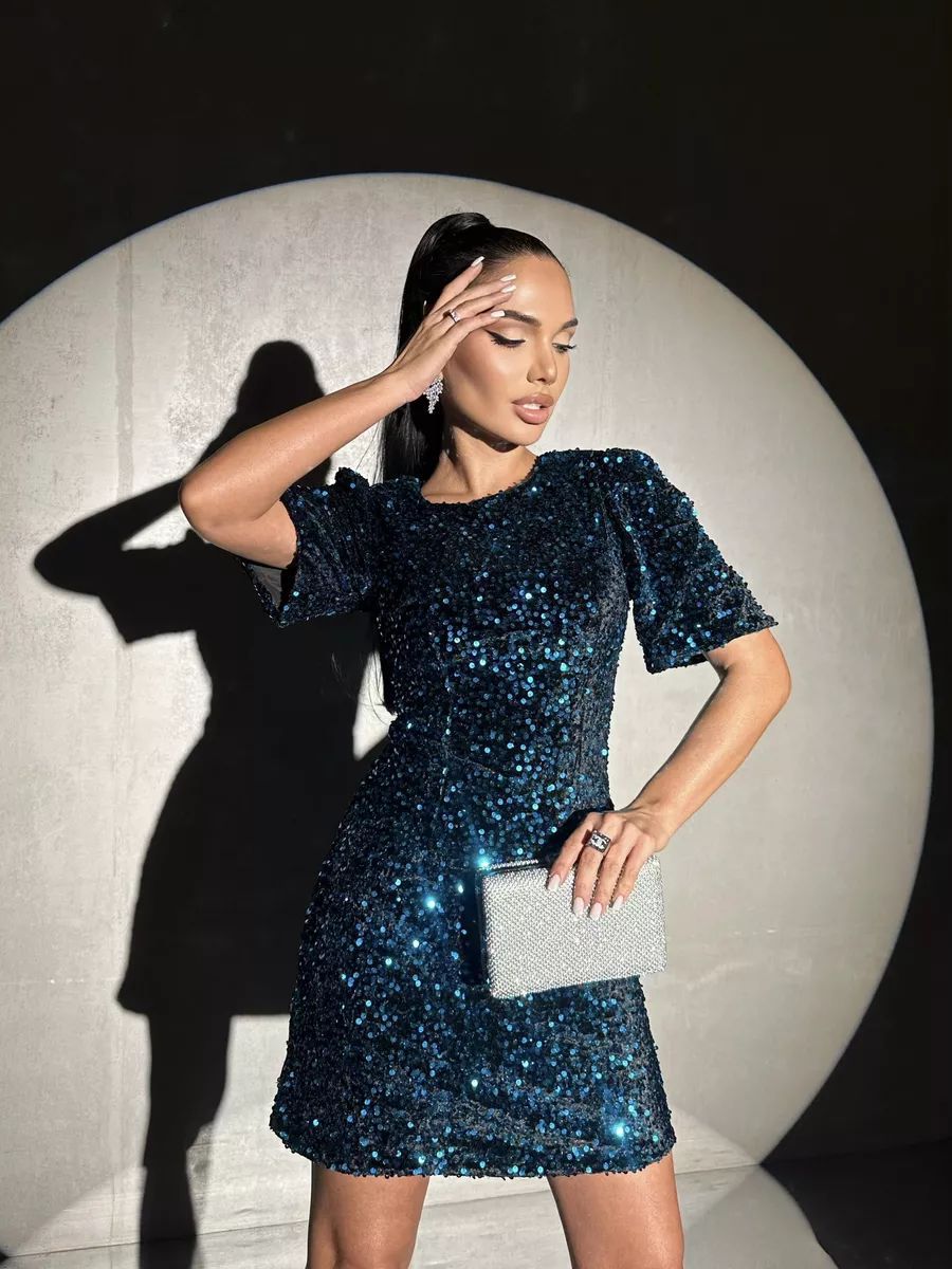 Damen Glitzerndes Minikleid mit Puffärmeln und figurbetontem Schnitt Heidi-Mode