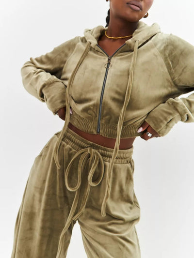 Damen Freizeit-Veloursset mit tailliertem Hoodie und geräumiger Hose Heidi-Mode