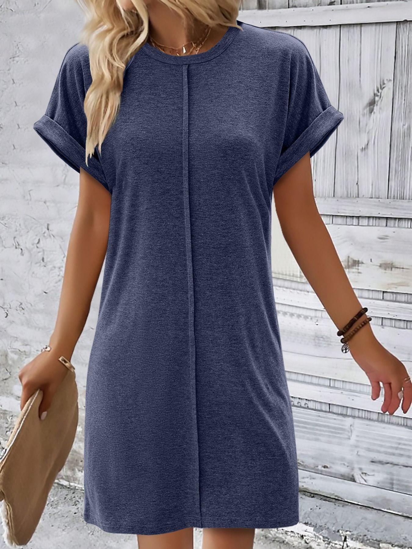 Damen T-Shirt-Kleid mit lässigem Schnitt und umgeschlagenen Ärmeln Heidi-Mode