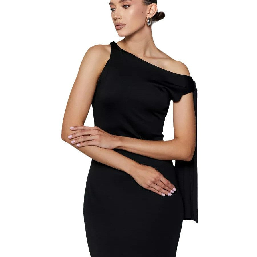 Damen Elegantes langes Kleid mit asymmetrischem Ärmel und figurbetontem Schnitt Heidi-Mode