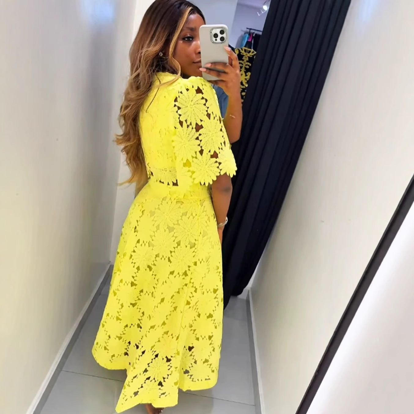 Damen Elegantes Spitzen-Outfit mit kurzem Oberteil und langem Rock Heidi-Mode