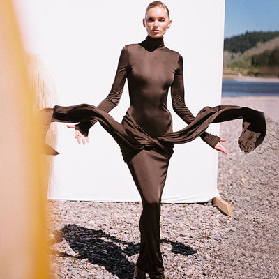 Damen figurbetontes Maxikleid mit hochgeschlossenem Kragen und raffiniertem Wickeldesign Heidi-Mode