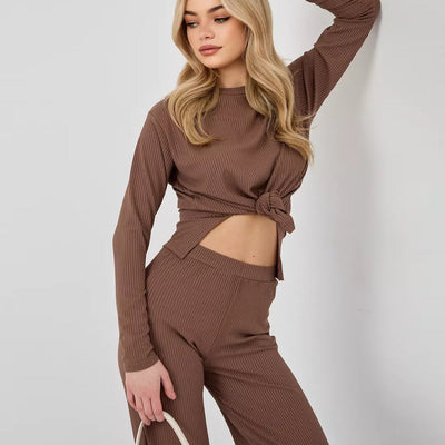 Damen cropped Langarmshirt mit modernem Knotendesign und feiner Rippstruktur Heidi-Mode