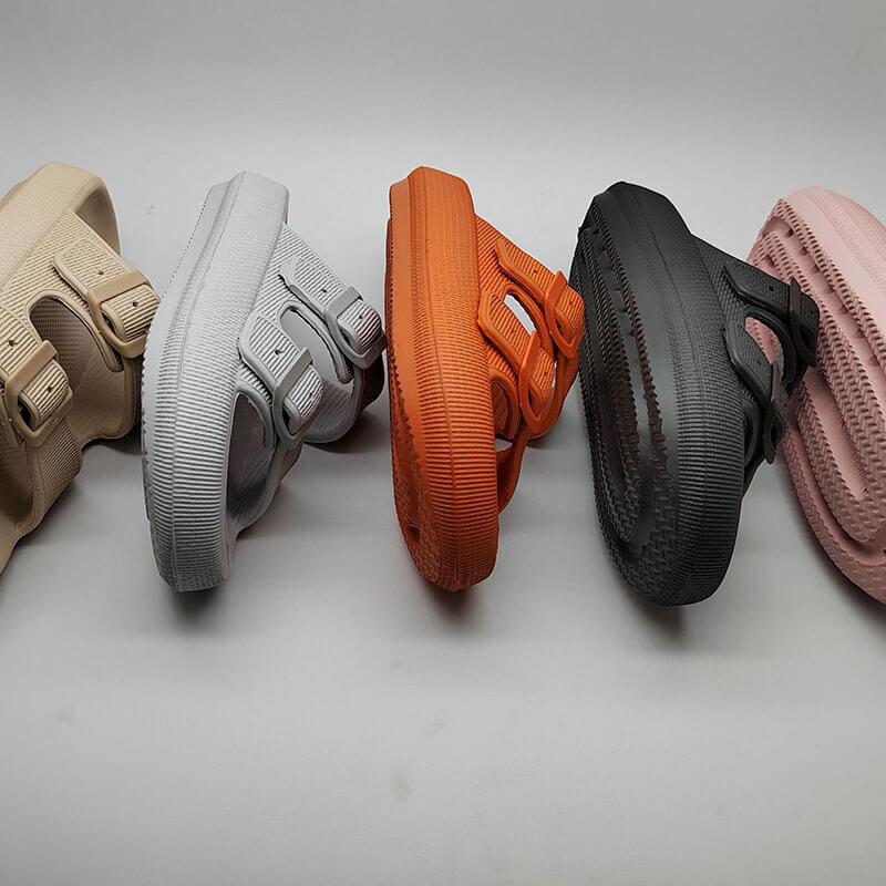 Wohlfühl - Wolken Schlappen Hausschuhe