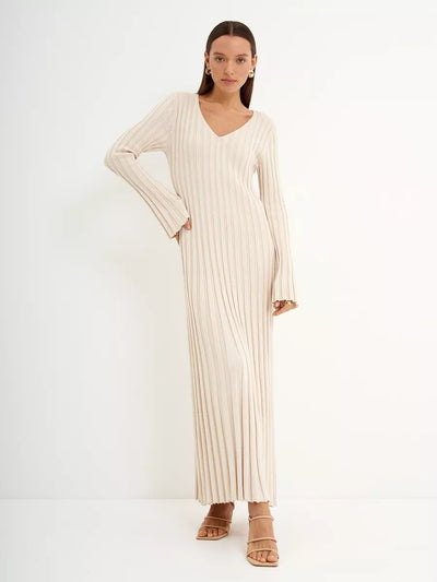 Damen Maximales Strickkleid mit V-Ausschnitt und elegantem Rippmuster Heidi-Mode