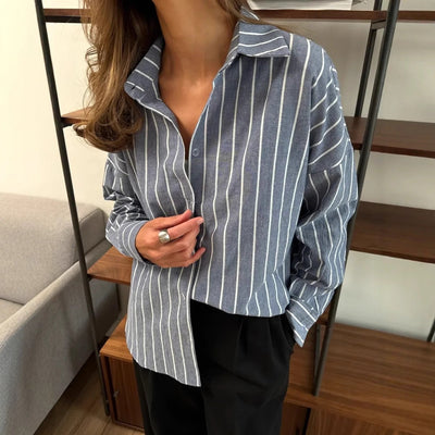 Damen lässige Hemdbluse mit feiner Streifenstruktur und Knopfdetails Heidi-Mode