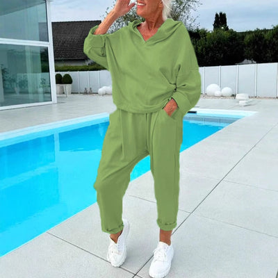 Damen lässiges Sweat-Outfit mit Kapuze und praktischen Taschen Heidi-Mode