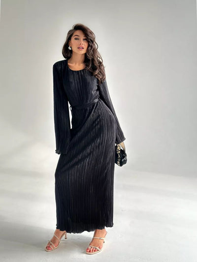 Damen luxuriöses Plisseekleid mit weitem Schlagärmeln und elegantem Schnitt Heidi-Mode