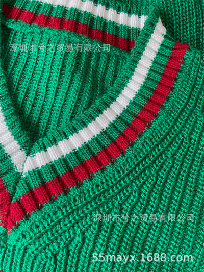 Damen Strickweste mit V-Ausschnitt und sportlichen Akzenten Heidi-Mode