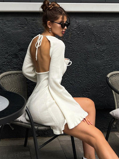 Damen Strickkleid mit tiefem Rückenausschnitt und voluminösen Ärmeln Heidi-Mode