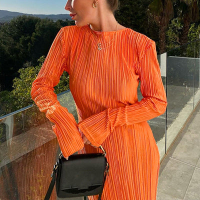 Damen elegantes Faltenkleid mit langen, ausgestellten Ärmeln und raffinierter Struktur Heidi-Mode