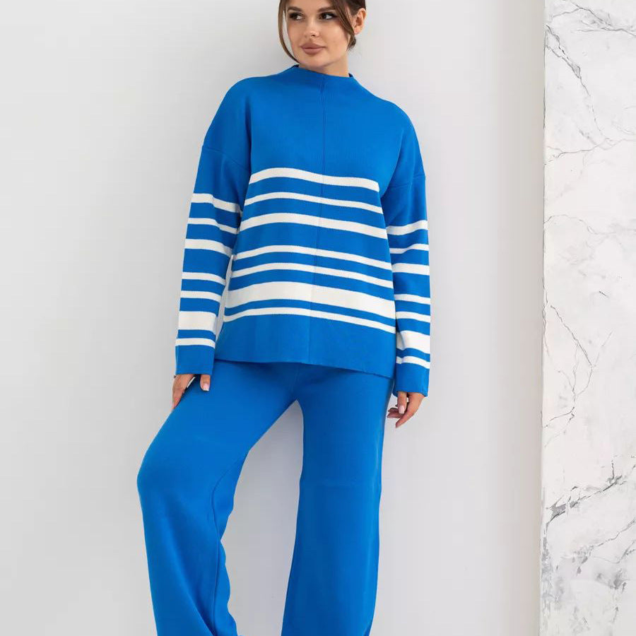 Damen lässiges Strickanzug mit stylischem Streifenmuster und hohem Kragen Heidi-Mode
