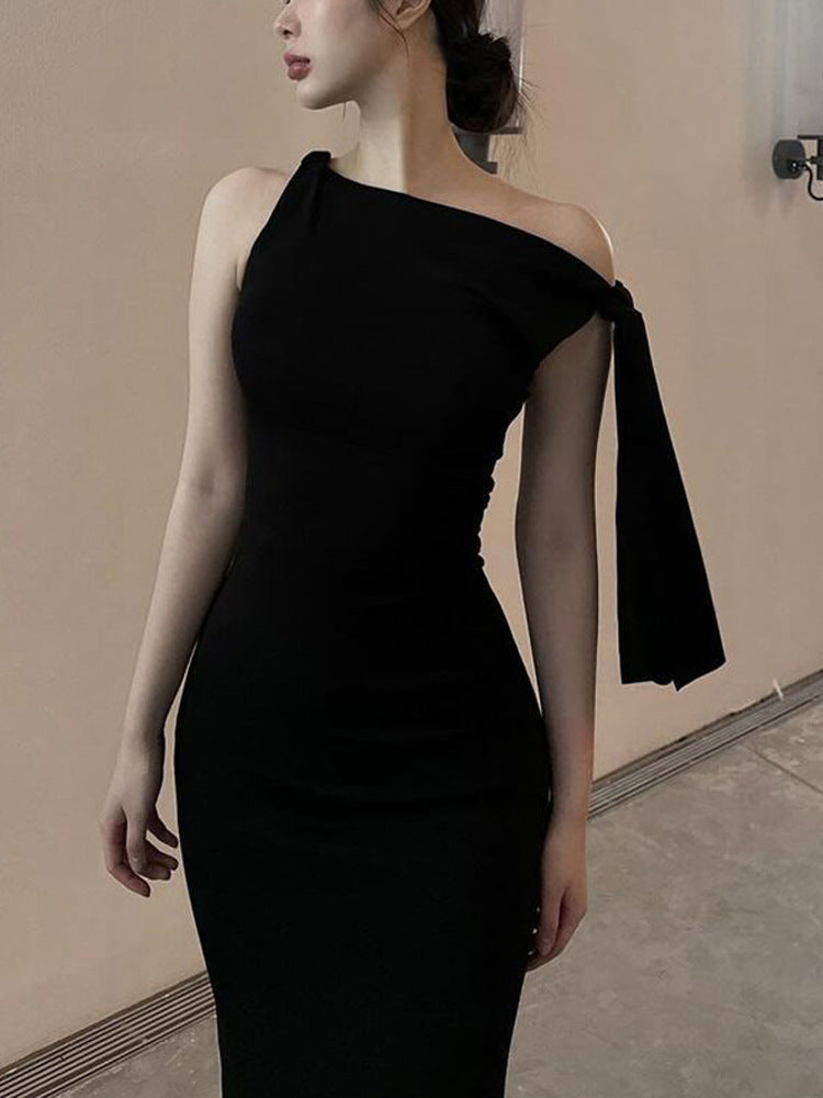 Damen figurbetontes Maxikleid mit schulterfreiem Design und elegantem Schlitz Heidi-Mode