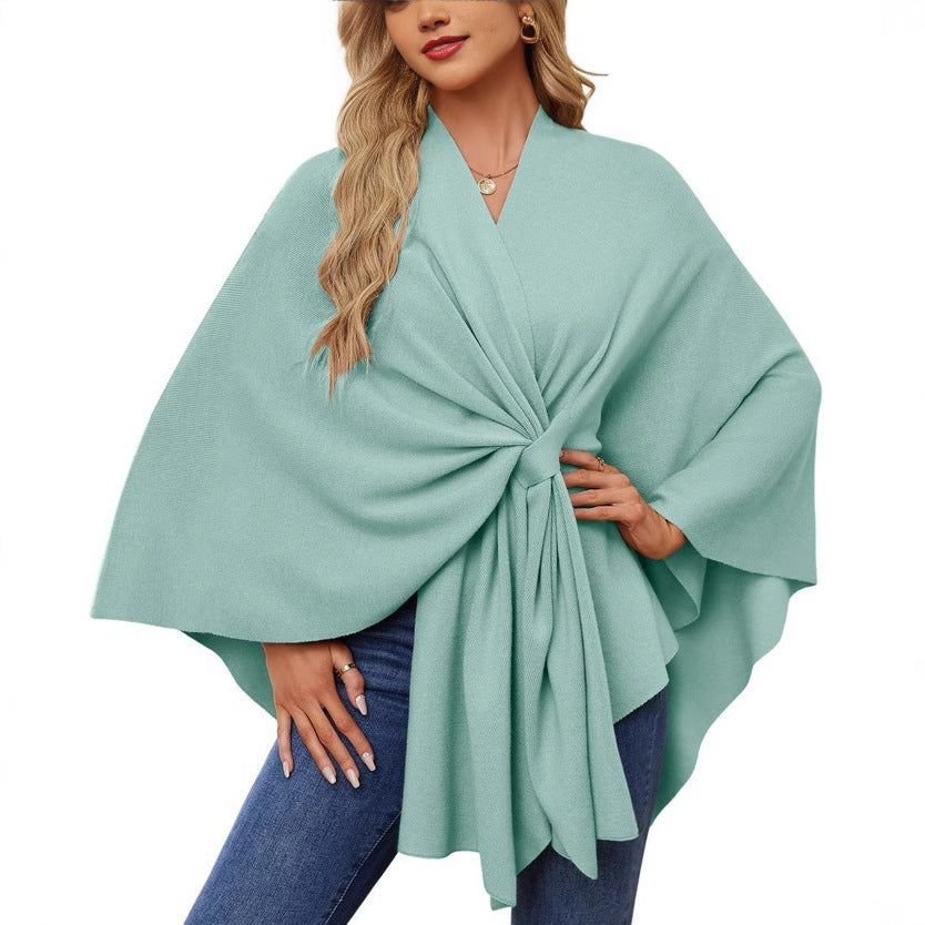 Damen eleganter Strickponcho mit raffinierten Drapierungen und Taillengürtel Heidi-Mode