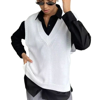 Damen Strickweste mit V-Ausschnitt und modernen Details Heidi-Mode