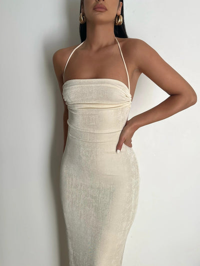 Kleid mit tiefem Rückenausschnitt | Machen Sie einen schönen Ein- und Ausgang