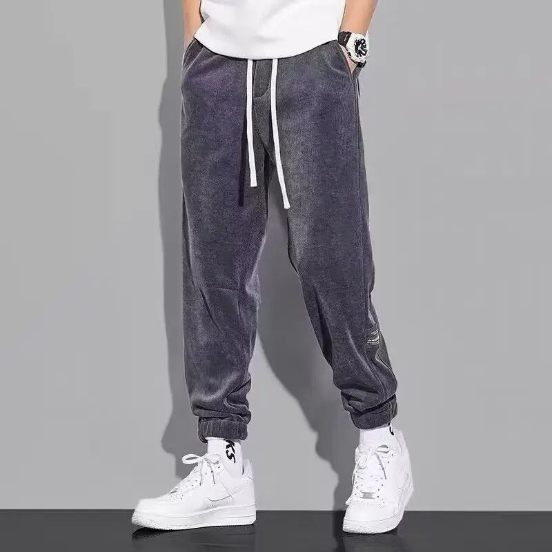 Reid - Velvet Jogger für mühelosen Stil