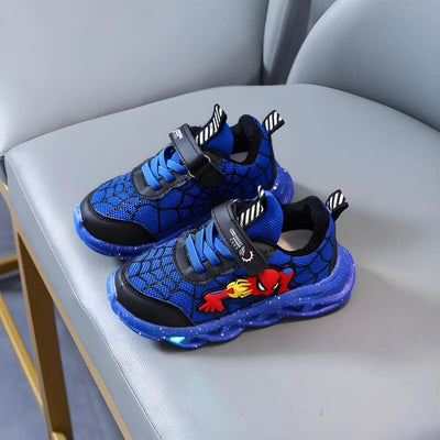 SpiderKickz™ – LED-Schuhe für Kinder mit Superkräften