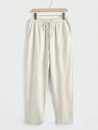 Minimalistisches Herren-Set | Kurzarmhemd mit Stehkragen & Hose