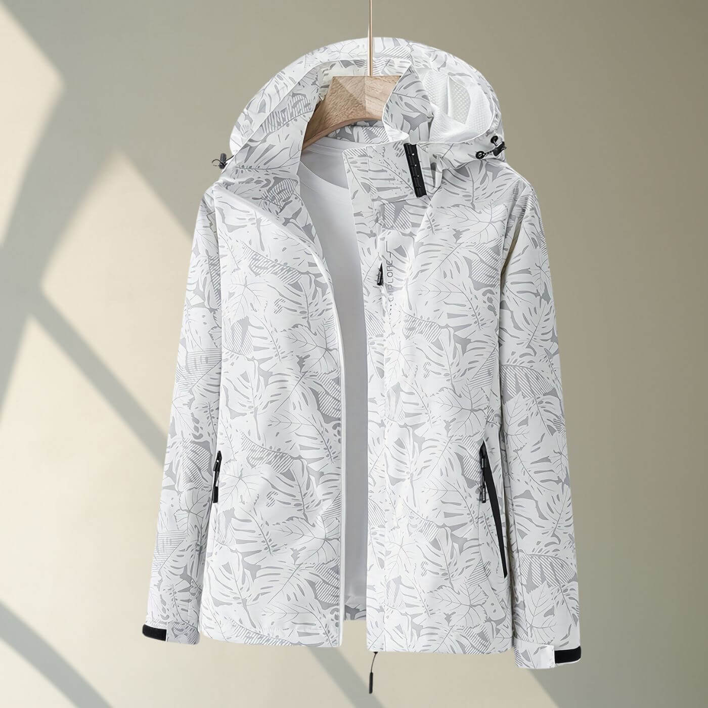 Verena™ – Wasserdichte und Winddichte Wanderjacke