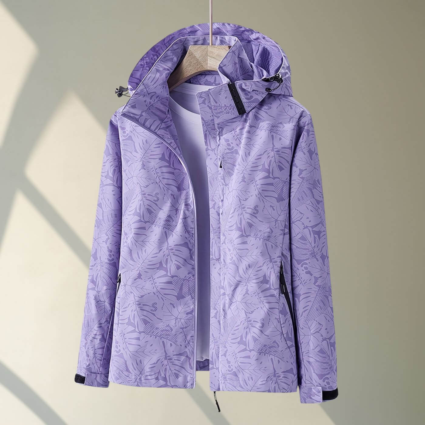 Verena™ – Wasserdichte und Winddichte Wanderjacke