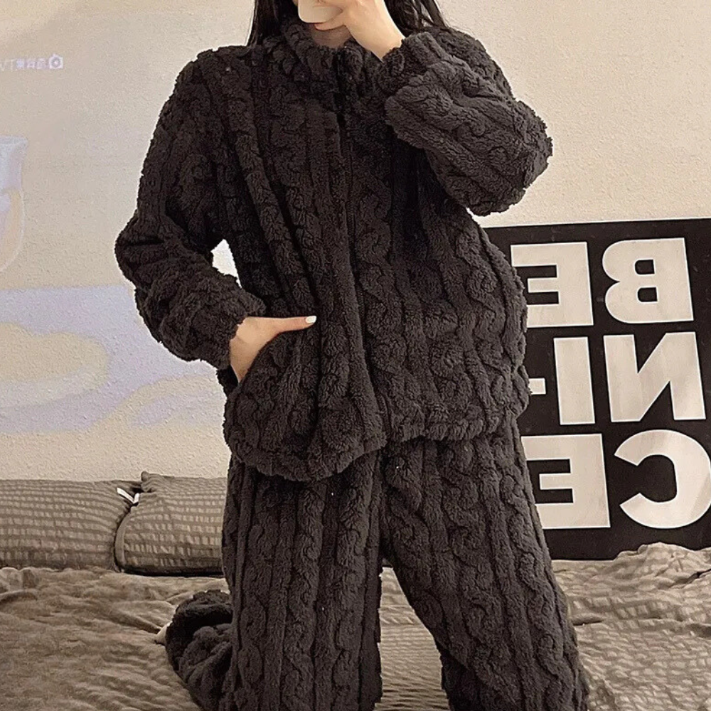 KALEIA - Weiches und kuscheliges Winter Lounge Set für Damen