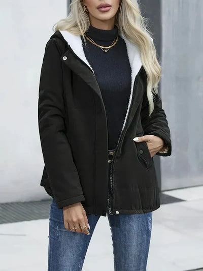 Marika | Eleganter Mantel mit Kapuze