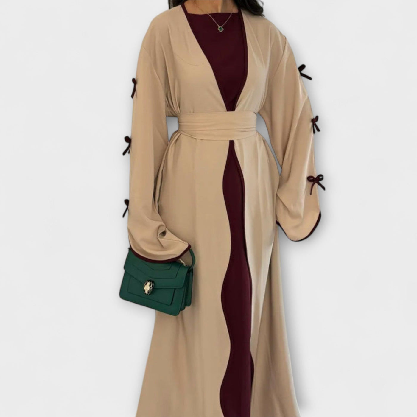 Jasmin - Elegantes Set aus Cardigan und Kleid mit Schleifenakzent