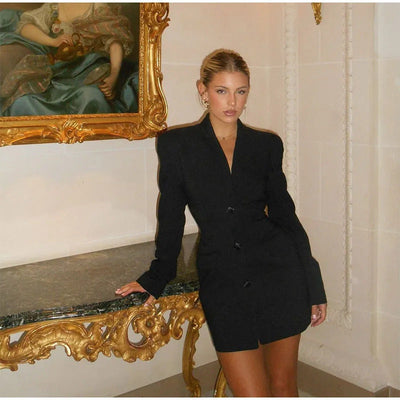 Valentina - Elegantes Damenkleid mit hoher Taille und V-Ausschnitt